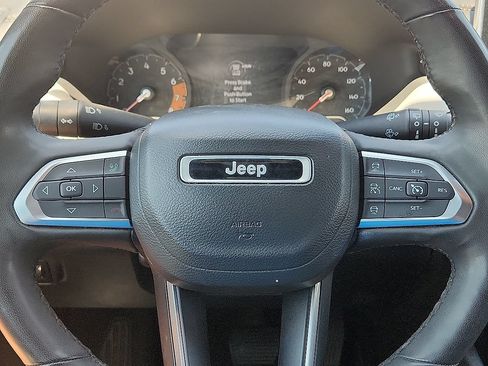 Used 2023 Jeep Compass Limited AWD/4WD image 11