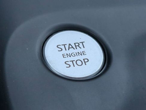 Used 2023 INFINITI QX55 Essential w/ Accent Package image 28