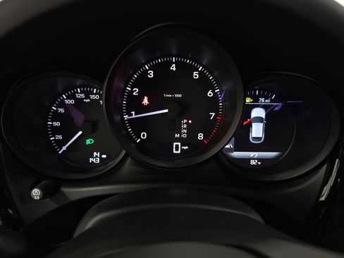 New 2025 Porsche Macan image 15