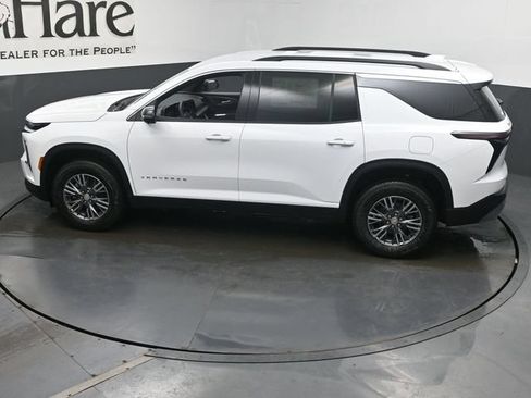 New 2026 Chevrolet Traverse LT w/ Driver Confidence Package FWD image 22