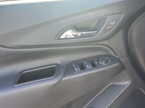 Certified 2023 Chevrolet Equinox LT image 12