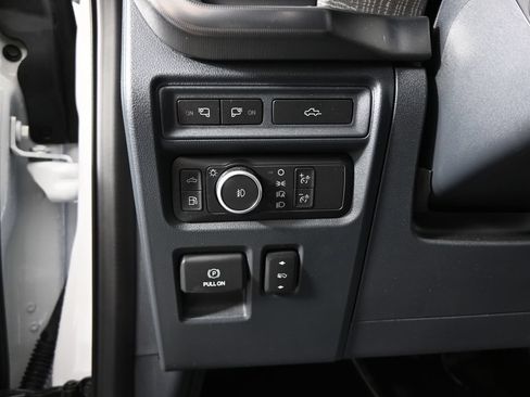 Used 2022 Ford F150 Platinum w/ Equipment Group 701A High AWD/4WD image 24