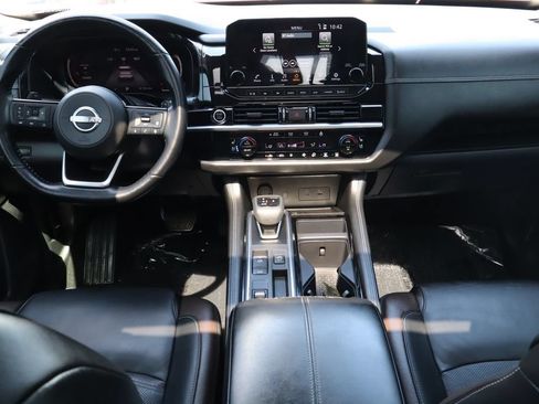 Used 2023 Nissan Pathfinder Platinum w/ Lighting Package (N93) FWD image 26
