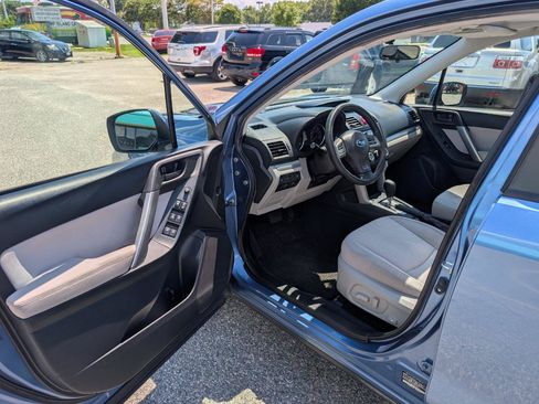 Used 2015 Subaru Forester 2.5i Premium w/ All-Weather Package AWD/4WD image 12