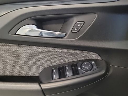 Used 2023 Chevrolet TrailBlazer LT image 24