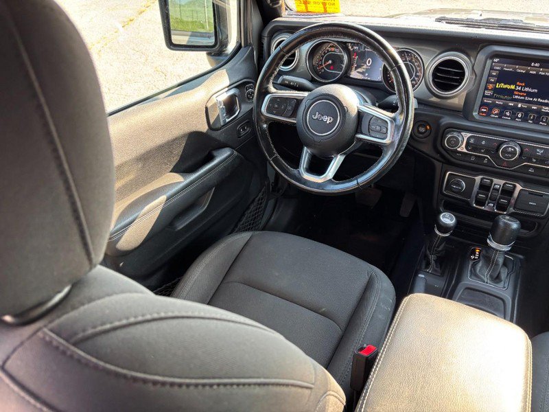 Used 2022 Jeep Gladiator Overland w/ Cold Weather Group AWD/4WD image 13