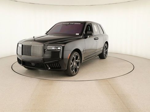 Used 2025 Rolls-Royce Cullinan Black Badge AWD/4WD image 12
