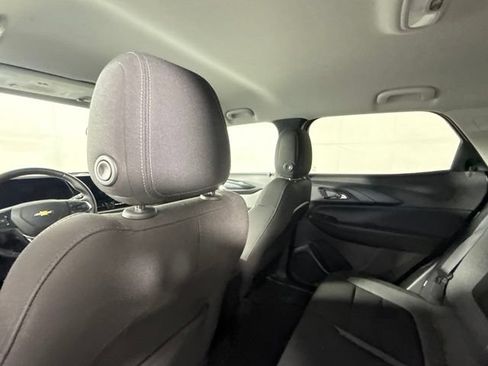 Used 2024 Chevrolet TrailBlazer LT w/ LT Cold Weather Package FWD image 23