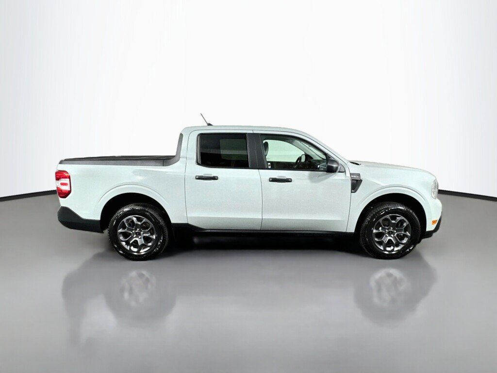 Used 2024 Ford Maverick XLT w/ Equipment Group 300A Standard AWD/4WD image 6