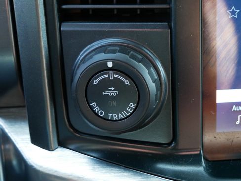 Used 2022 Ford F150 Lariat AWD/4WD image 29