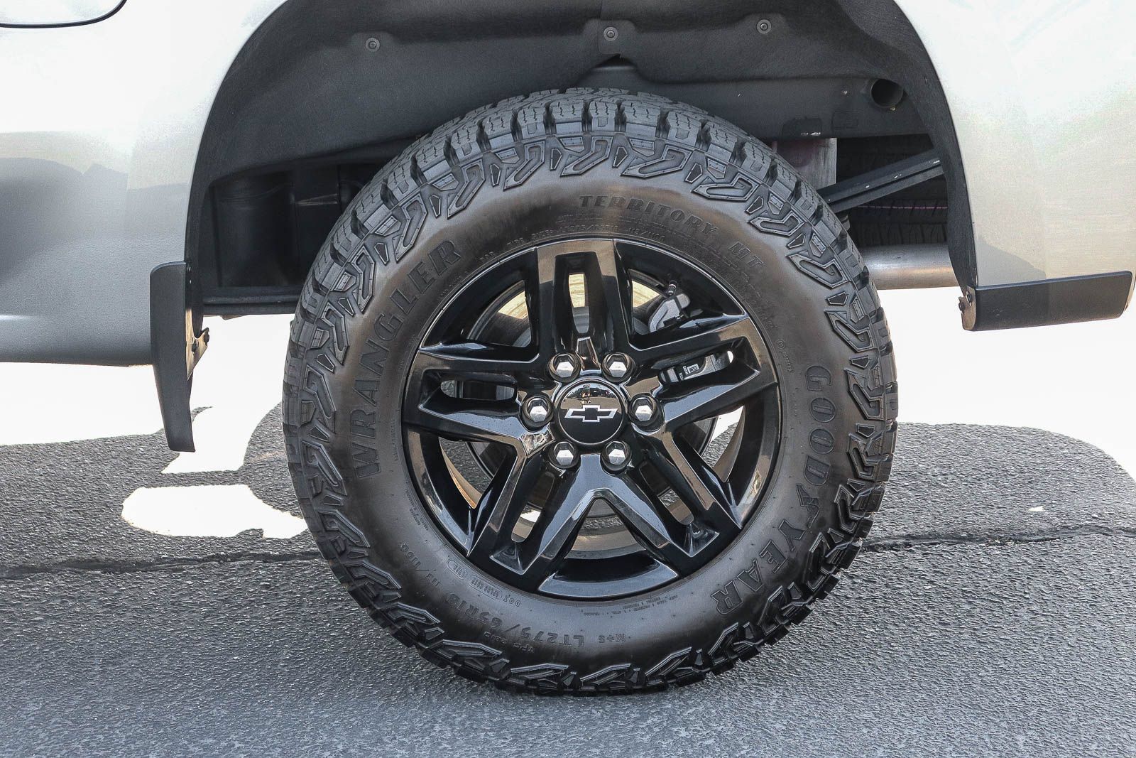 Used 2023 Chevrolet Silverado 1500 LT Trail Boss w/ LT Trail Boss Premium Package AWD/4WD image 8