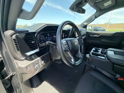 Certified 2024 Chevrolet Silverado 1500 LT AWD/4WD image 11