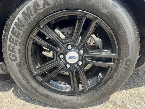 Used 2012 Ford Mustang Coupe RWD image 17