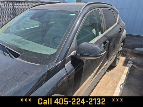Used 2025 Hyundai Kona SEL FWD image 7