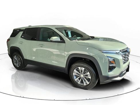 New 2026 Chevrolet Equinox LT w/ Safety and Technology Package FWD image 2