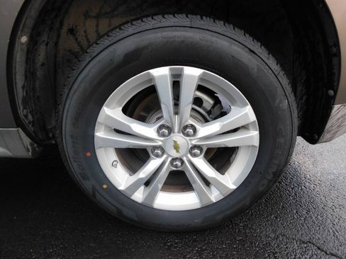 Used 2010 Chevrolet Equinox LT w/ Vehicle Interface Package AWD/4WD image 22