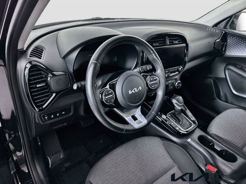 Certified 2023 Kia Soul EX FWD image 9