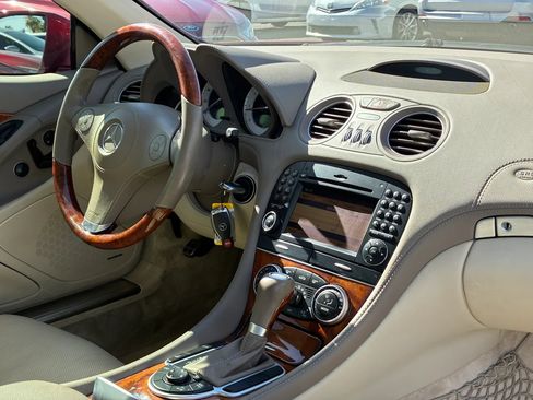 Used 2009 Mercedes-Benz SL 550 image 20