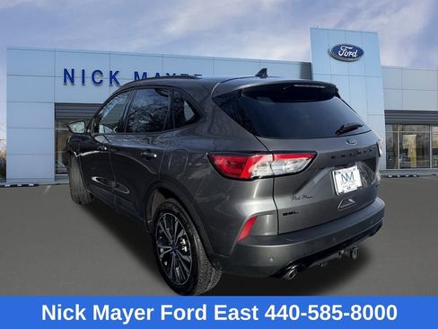 Used 2022 Ford Escape SEL w/ SEL Stealth AWD Package image 16
