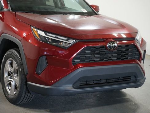 Certified 2022 Toyota RAV4 XLE w/ XLE Grade Weather Package FWD image 4