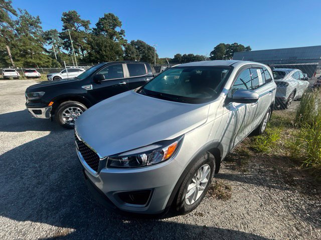 Used 2017 Kia Sorento L FWD image 3