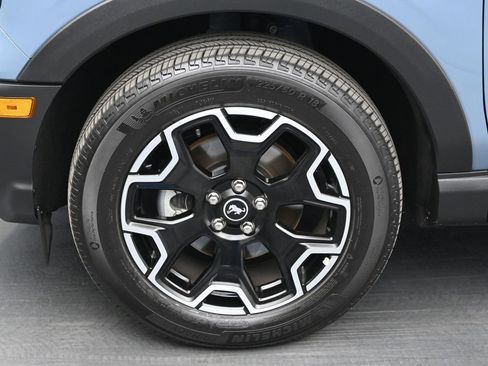 Certified 2025 Ford Bronco Sport Outer Banks w/ Outer Banks Tech Package+ image 30