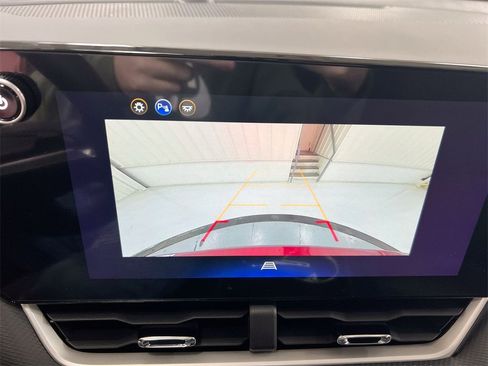 New 2026 Chevrolet Equinox LT image 16