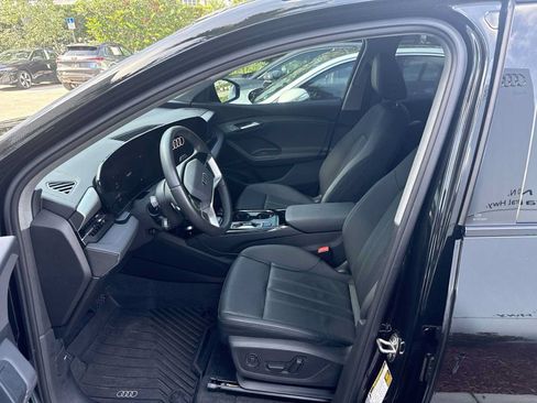 Used 2025 Audi Q6 e-tron Premium w/ Convenience Package RWD image 2