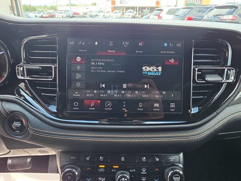 Used 2023 Dodge Durango R/T AWD/4WD image 17