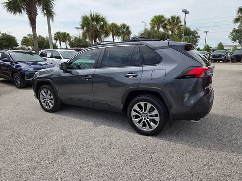 Used 2025 Toyota RAV4 XLE Premium FWD image 10