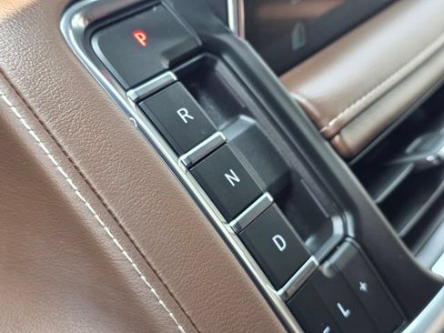 Used 2024 Chevrolet Tahoe High Country w/ Advanced Technology Package AWD/4WD image 19
