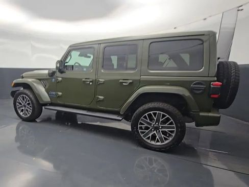 Used 2024 Jeep Wrangler High Altitude AWD/4WD image 6