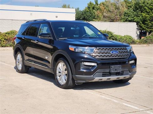 Used 2021 Ford Explorer King Ranch w/ Premium Technology Package image 3