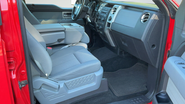 Used 2011 Ford F150 XLT w/ XLT Chrome Pkg AWD/4WD image 22