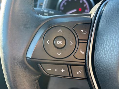 Used 2020 Toyota Camry SE image 15