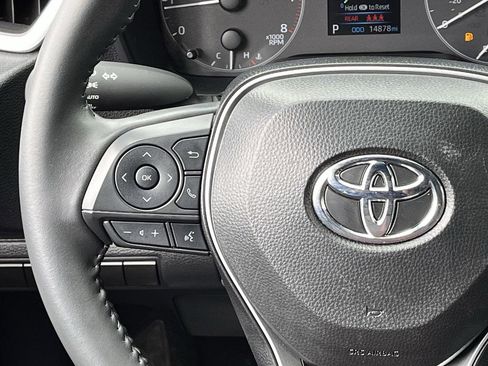 Used 2025 Toyota Corolla SE FWD image 12