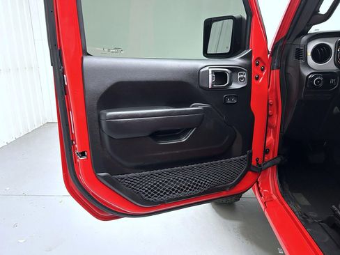 Used 2025 Jeep Wrangler Unlimited Sport AWD/4WD image 9