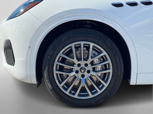Used 2023 Maserati Grecale GT image 10