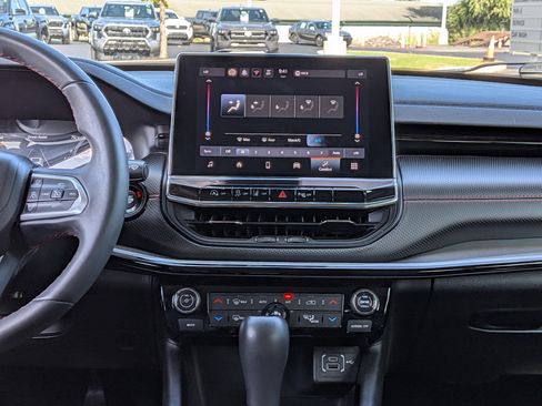 Used 2022 Jeep Compass Trailhawk w/ Sun and Sound Group AWD/4WD image 31