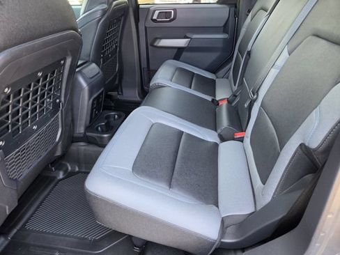 Used 2023 Ford Bronco Black Diamond w/ Sasquatch Package AWD/4WD image 14