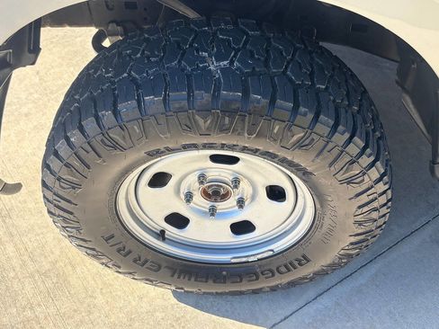 Used 2015 RAM 1500 Express image 25