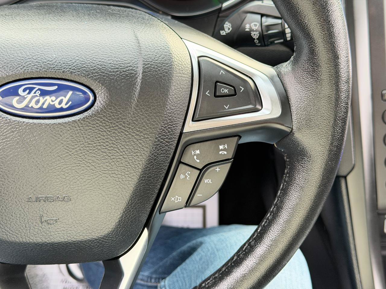 Used 2019 Ford Fusion Energi Titanium FWD image 68