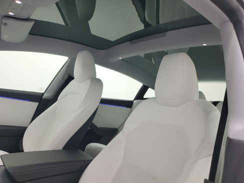 Used 2025 Tesla Model 3 Long Range RWD image 21