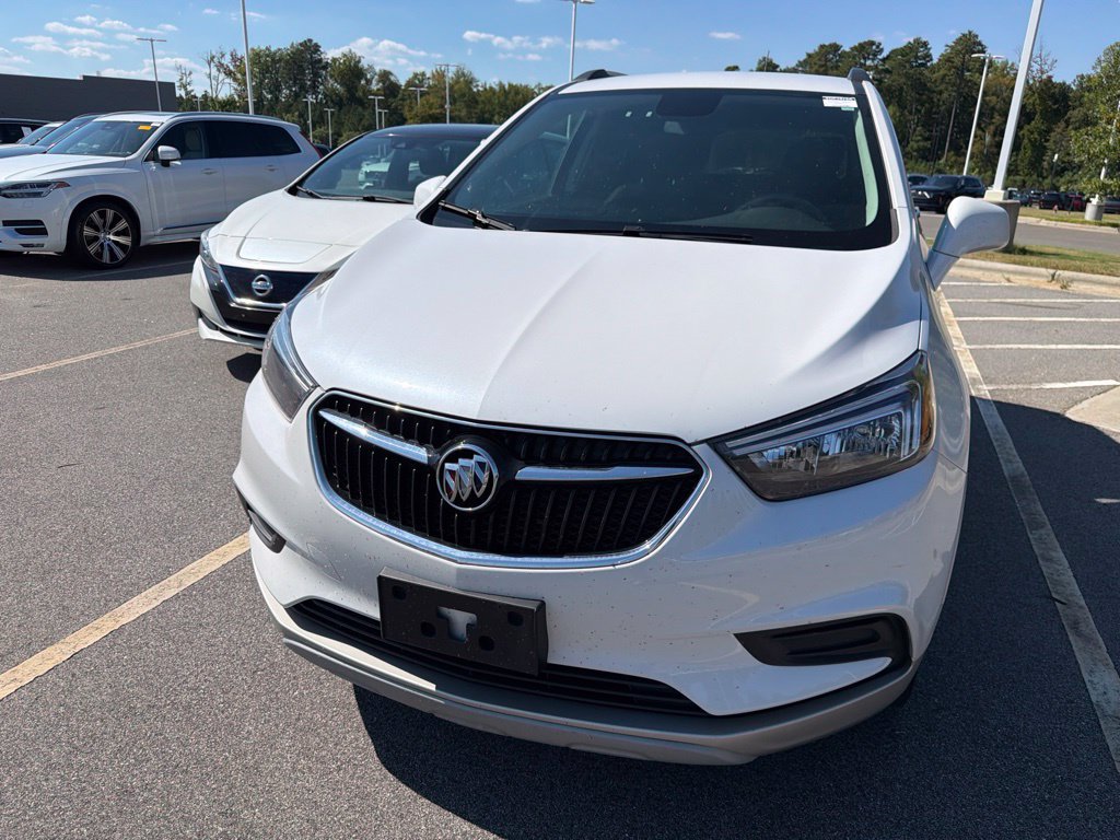 Used 2020 Buick Encore Preferred AWD/4WD image 3