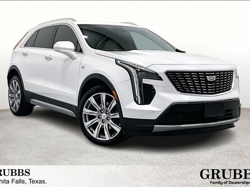 Used 2020 Cadillac XT4 Premium Luxury image 1