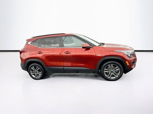Used 2023 Kia Seltos S AWD/4WD image 8