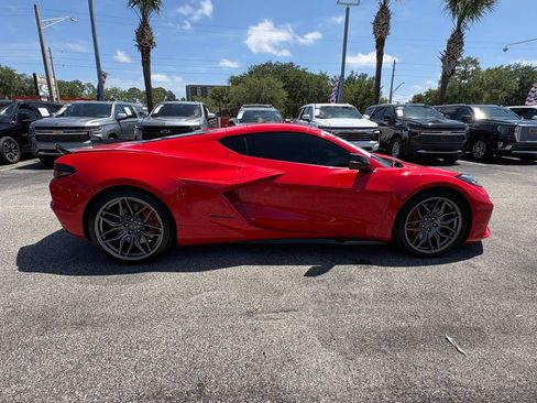 Used 2025 Chevrolet Corvette Z06 RWD image 7