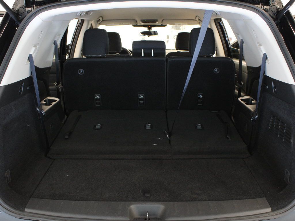 Used 2024 Nissan Pathfinder SV FWD image 35