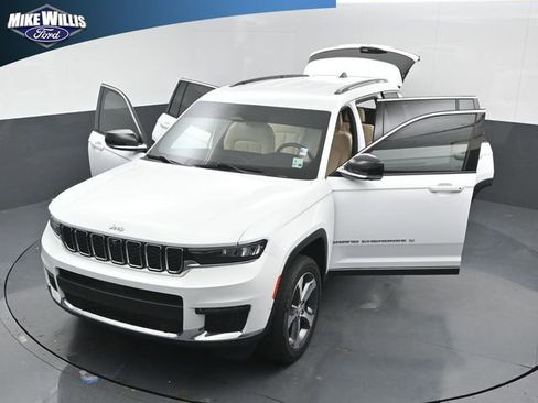 Used 2023 Jeep Grand Cherokee L Limited w/ Luxury Tech Group II AWD/4WD image 26