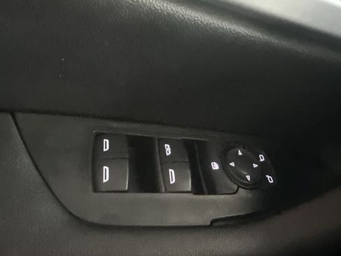 Used 2021 Chevrolet Blazer LT FWD image 17
